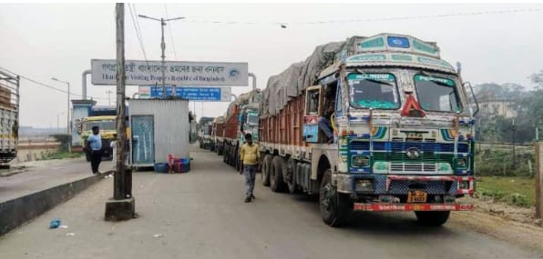 ঈদের ছুটি শেষে বেনাপোল বন্দরে আমদানি-রপ্তানি শুরু