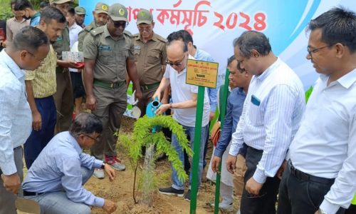 রাঙামাটি’র আসামবস্তী-কাপ্তাই পর্যটক সড়কের দু’পাশে বৃক্ষরোপন অভিযান