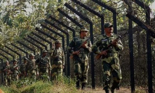 ফের আবারো ভারতীয় সীমান্তে বিএসএফ’র গুলিতে বাংলাদেশী এক যুবক আহত