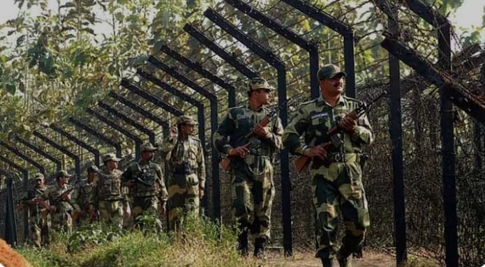 ফের আবারো ভারতীয় সীমান্তে বিএসএফ’র গুলিতে বাংলাদেশী এক যুবক আহত