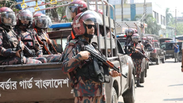 কমপ্লিট শাটডাউন: রাজধানীসহ সারাদেশে ২২৯ প্লাটুন বিজিবি মোতায়েন